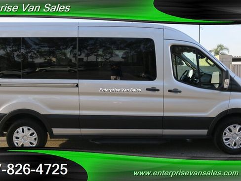 Used 2024 Ford Transit 350 XLT RWD image 4