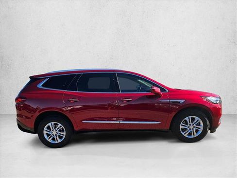 Used 2019 Buick Enclave Essence image 4