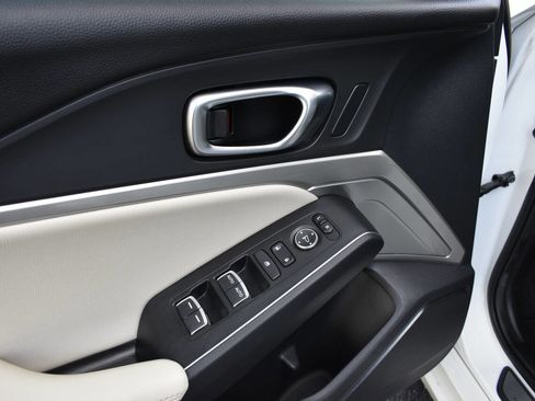 Used 2023 Acura Integra A-Spec image 16