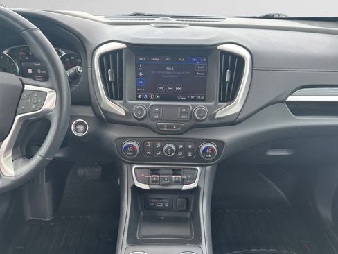 Used 2023 GMC Terrain SLT w/ Infotainment Package II image 11