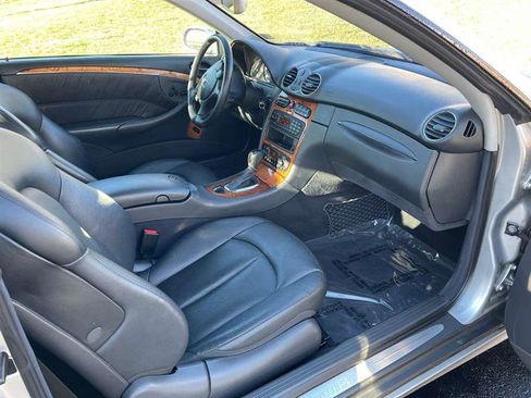 Used 2004 Mercedes-Benz CLK 320 image 42