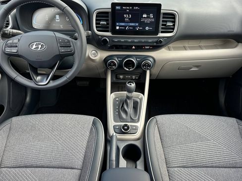 Used 2026 Hyundai Venue SEL FWD image 12
