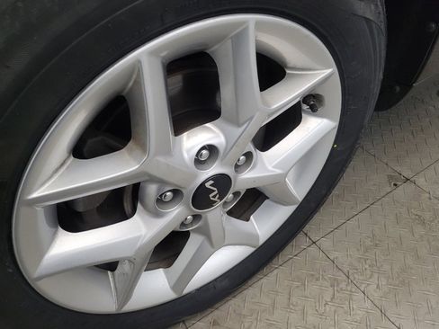 Used 2023 Kia Soul S image 31