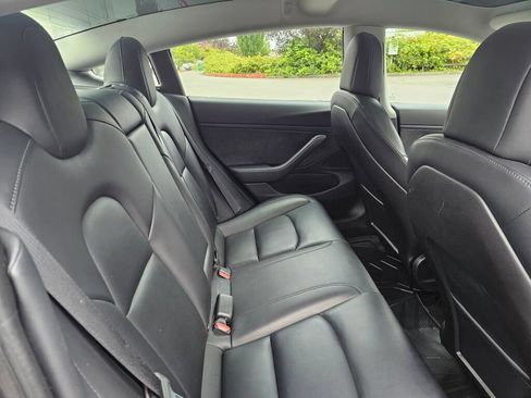Used 2019 Tesla Model 3 RWD image 15