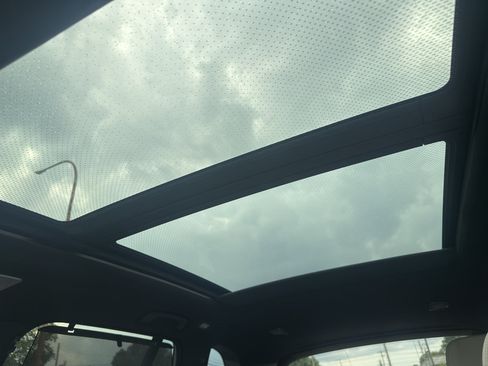 Used 2020 BMW X5 M50i w/ Executive Package AWD/4WD image 24