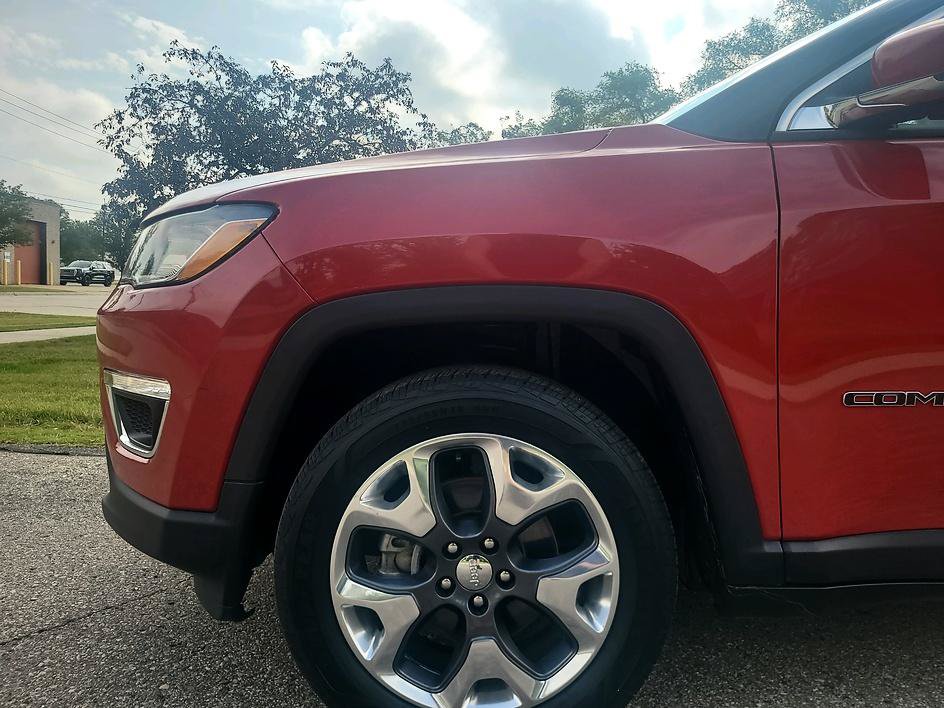 Used 2021 Jeep Compass Limited AWD/4WD image 15