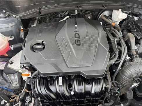 Used 2024 Kia Sportage LX image 31