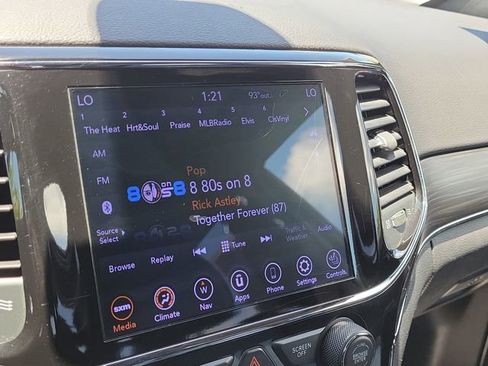 Used 2020 Jeep Grand Cherokee Limited RWD image 23