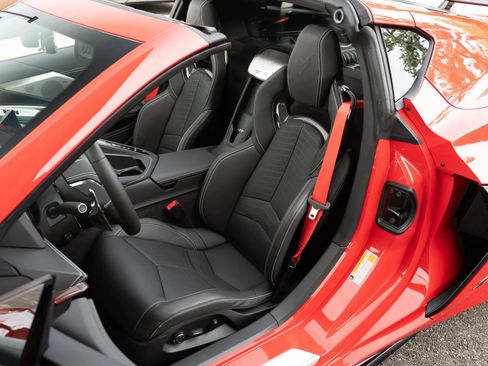 Used 2025 Chevrolet Corvette Z06 w/ Z07 Performance Package RWD image 19