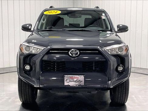 Used 2024 Toyota 4Runner SR5 Premium AWD/4WD image 2