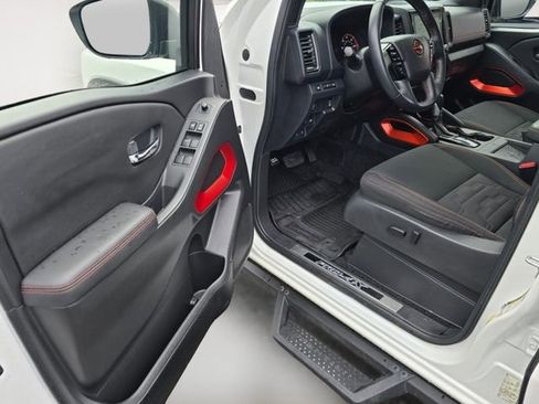 Used 2023 Nissan Frontier PRO-4X w/ Pro Convenience Package AWD/4WD image 18