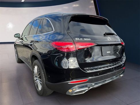 Certified 2025 Mercedes-Benz GLC 300 4MATIC image 3