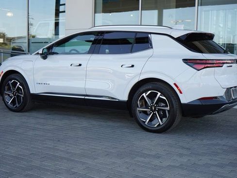 New 2025 Chevrolet Equinox EV LT FWD image 6