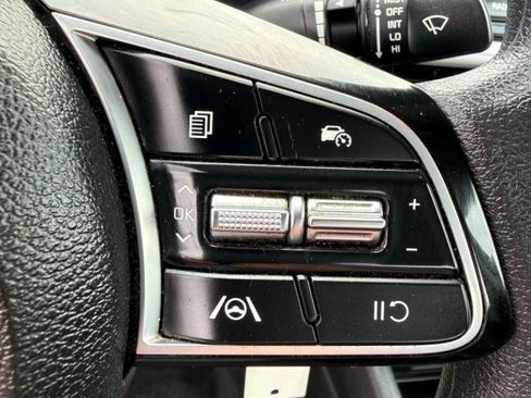 Used 2023 Kia Forte LXS w/ LXS Technology Package FWD image 19