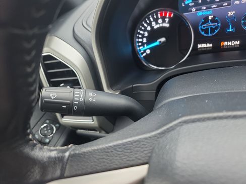 Used 2022 Ford F250 Lariat w/ Lariat Ultimate Package image 35