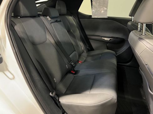 Used 2025 Lexus RZ 450e image 34