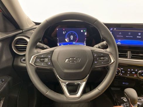 Certified 2024 Chevrolet Trax ACTIV w/ Sunroof Package image 18