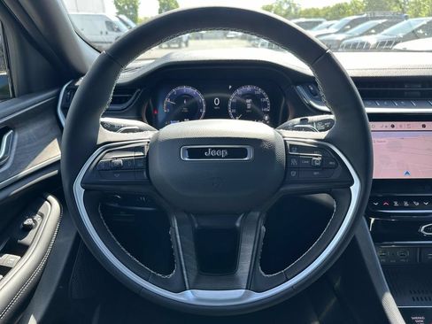 New 2026 Jeep Grand Cherokee L 4WD image 18