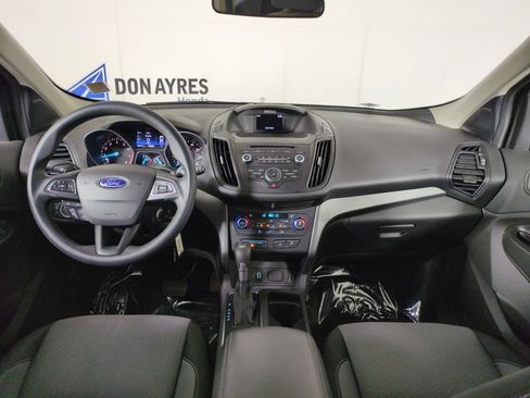 Used 2017 Ford Escape SE FWD image 14