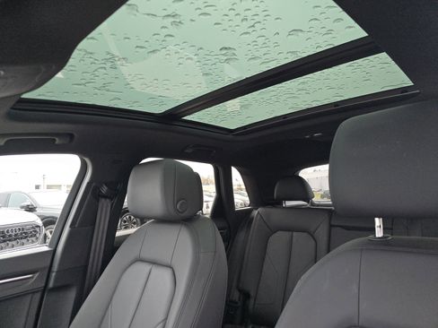 Used 2022 Audi Q3 2.0T Premium image 9