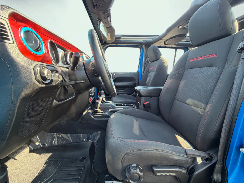 Used 2021 Jeep Wrangler Unlimited Rubicon AWD/4WD image 31