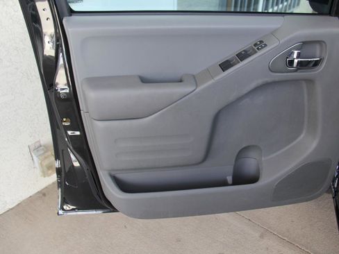 Used 2019 Nissan Frontier SV w/ Value Truck Package RWD image 19