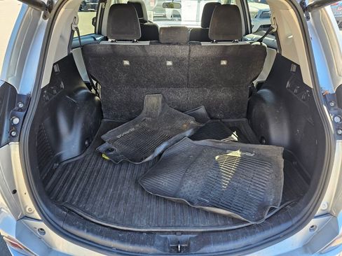 Used 2016 Toyota RAV4 XLE image 14