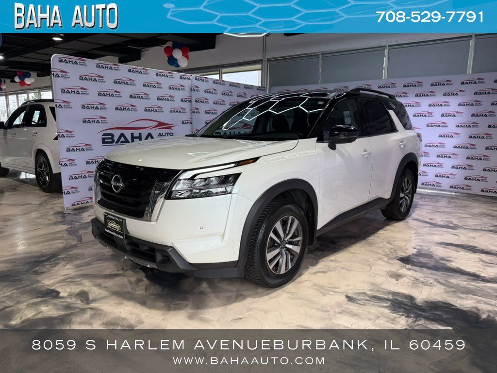 Used 2024 Nissan Pathfinder SL AWD/4WD image 1