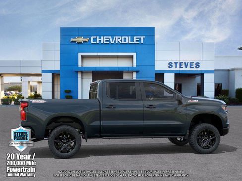 New 2026 Chevrolet Silverado 1500 Custom Trail Boss w/ LPO, Dark Essentials Package image 5