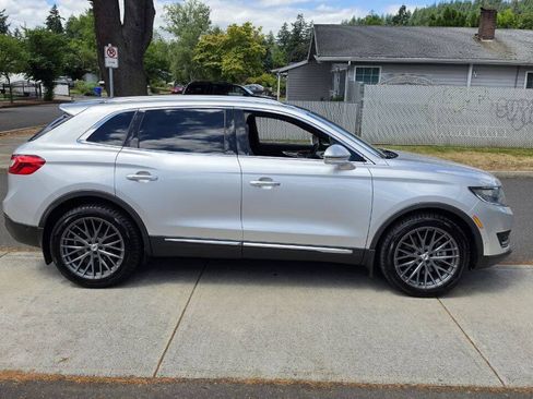Used 2016 Lincoln MKX Reserve w/ Luxury Package AWD/4WD image 4
