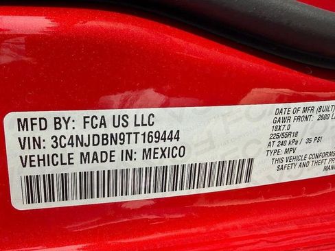 New 2026 Jeep Compass Latitude image 15