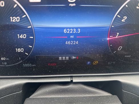 Used 2024 Mercedes-Benz C 300 Sedan image 9