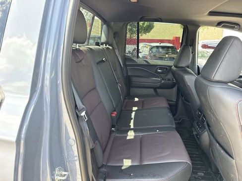Used 2024 Honda Ridgeline Black Edition image 32