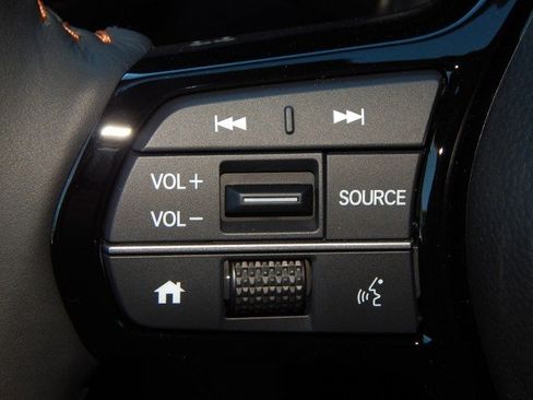 Certified 2025 Honda HR-V Sport image 12