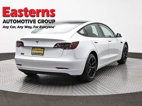 Used 2023 Tesla Model 3 Standard Range RWD image 5