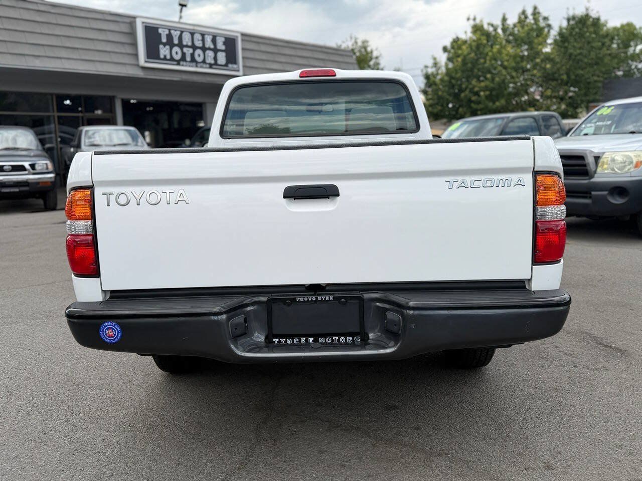 Used 2004 Toyota Tacoma 2WD Regular Cab w/ Enhancement Pkg image 92