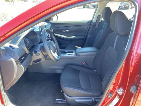 Used 2024 Nissan Sentra SV image 34