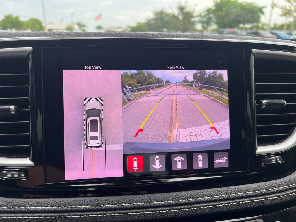 Used 2022 Chrysler Pacifica Touring-L w/ Uconnect Theater Family Group FWD image 49