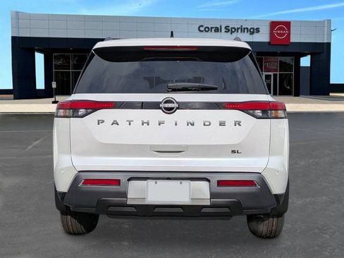 New 2026 Nissan Pathfinder SL FWD image 3