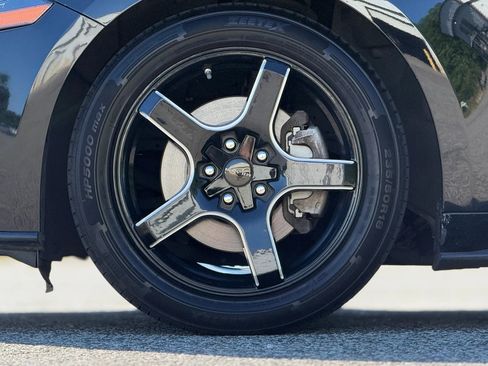 Used 2018 Ford Mustang Premium RWD image 30