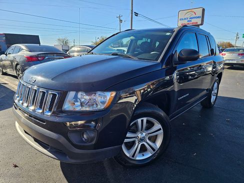 Used 2012 Jeep Compass Sport image 2