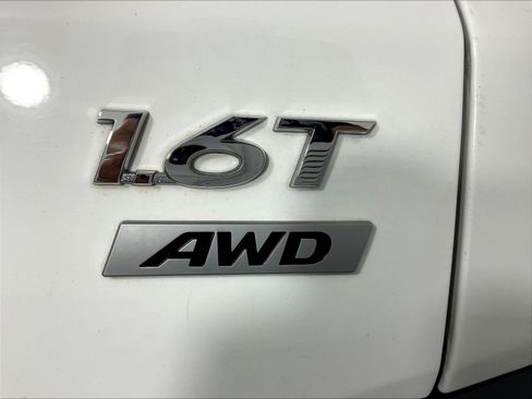 Used 2021 Hyundai Kona Limited AWD/4WD image 23