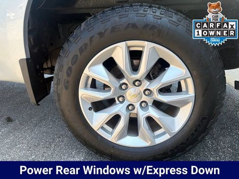 Used 2020 Chevrolet Silverado 1500 Custom w/ Custom Value Package AWD/4WD image 13