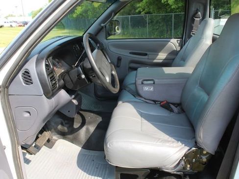 Used 2001 Dodge Ram 2500 Truck 2WD Regular Cab image 16