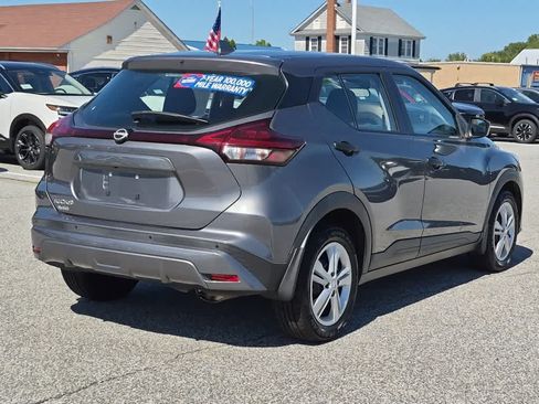Used 2022 Nissan Kicks S FWD image 3