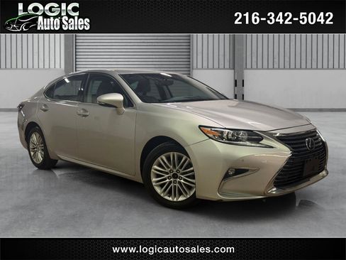 Used 2016 Lexus ES 350 w/ Premium Package w/Wood Trim FWD image 1