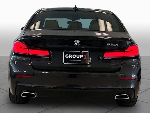 Used 2023 BMW 530i w/ Premium Package RWD image 4