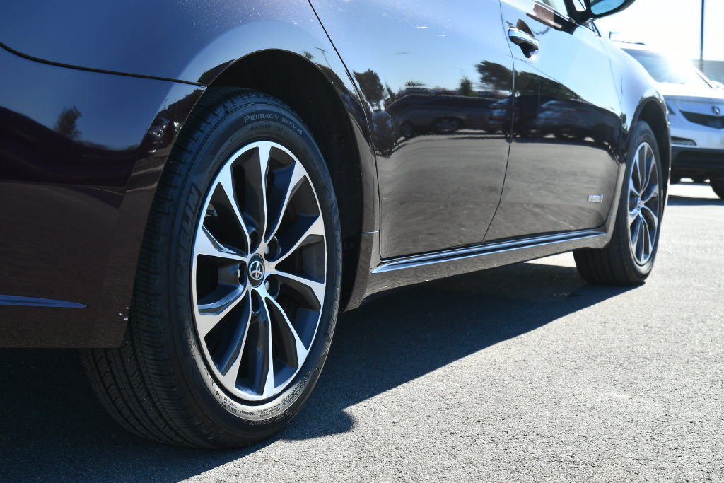 Used 2018 Toyota Avalon XLE Premium FWD image 13