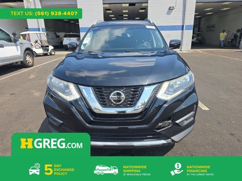 Used 2018 Nissan Rogue SV w/ Premium Package image 1