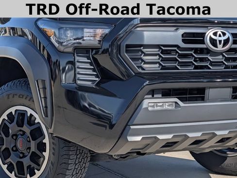 Used 2024 Toyota Tacoma TRD Off-Road AWD/4WD image 3